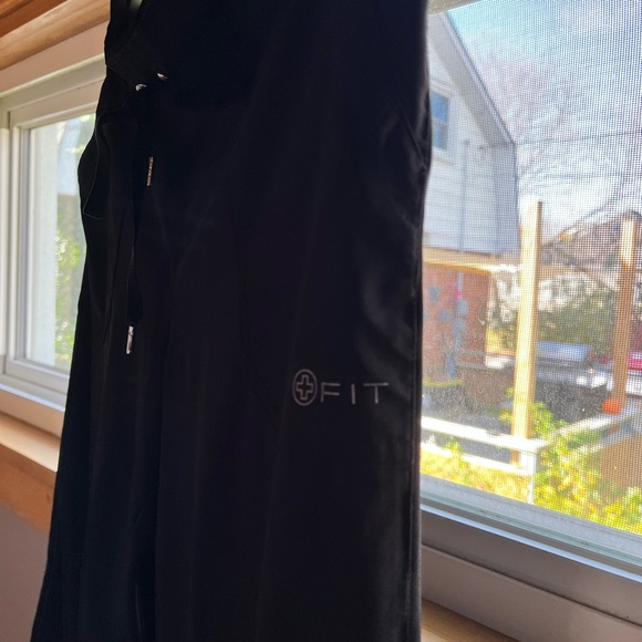 Size large white cross fit scrub pants - Picture 2 of 3